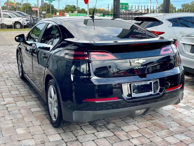 2013 Chevrolet Volt Base