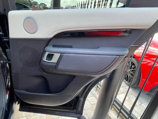2017 Land Rover Discovery SE