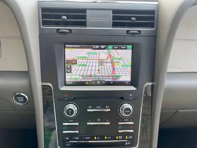 2015 Lincoln Navigator Base