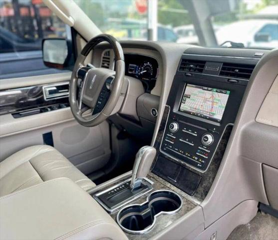 2015 Lincoln Navigator Base