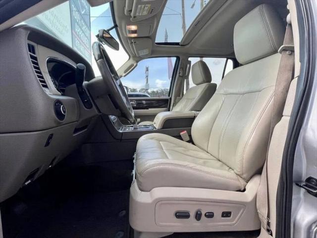 2015 Lincoln Navigator Base