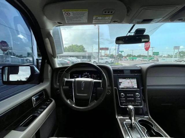 2015 Lincoln Navigator Base