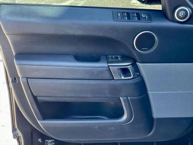 2017 Land Rover Range Rover Sport 3.0L V6 Supercharged SE