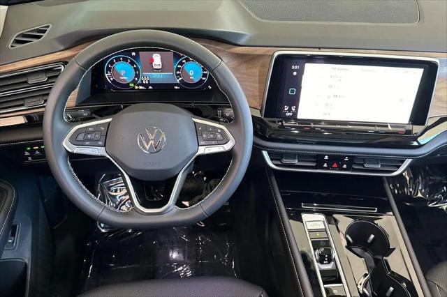 2026 Volkswagen Atlas SE with Technology