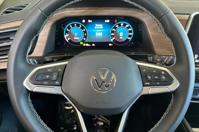 2026 Volkswagen Atlas SE with Technology