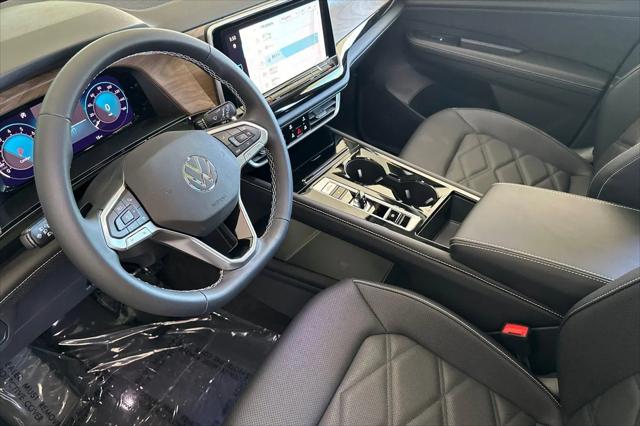 2026 Volkswagen Atlas SE with Technology