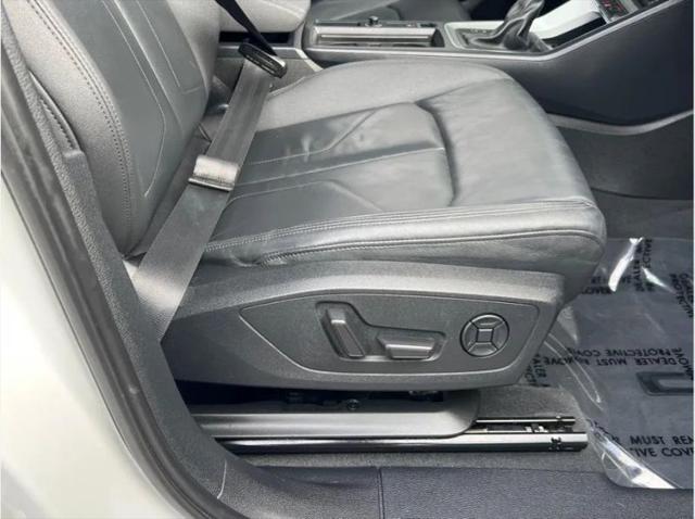 2020 Audi Q3 Premium Plus 45 TFSI S line quattro Tiptronic