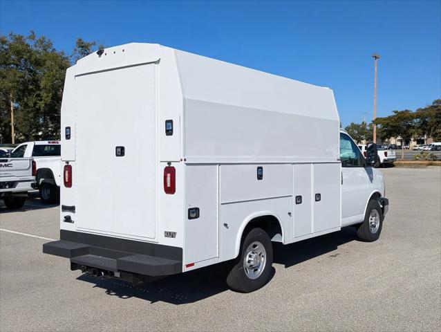 2025 Chevrolet Express Cutaway Work Van