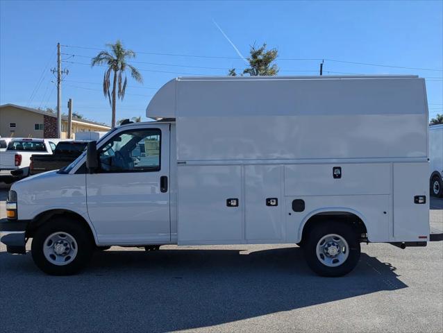 2025 Chevrolet Express Cutaway Work Van