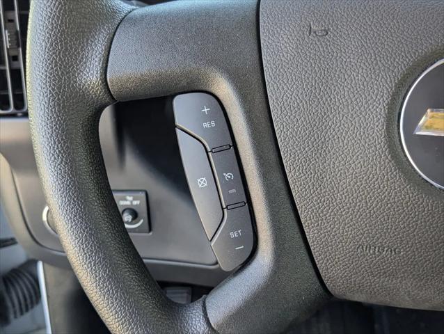 2025 Chevrolet Express Cutaway Work Van