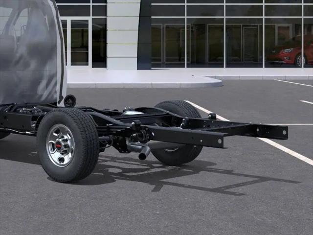 2025 GMC Savana Cutaway Work Van