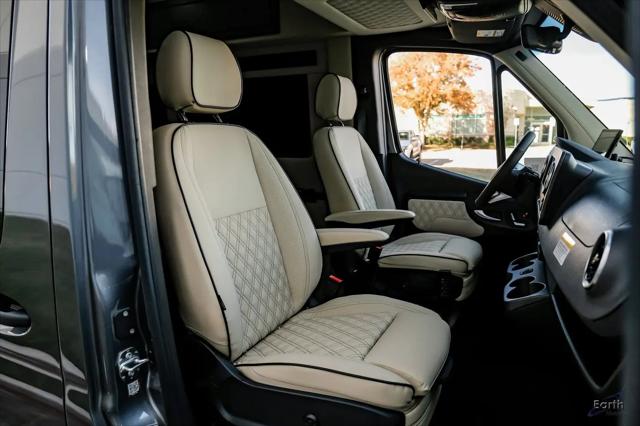 2025 Mercedes-Benz Sprinter 3500XD High Roof 4-Cyl Diesel HO