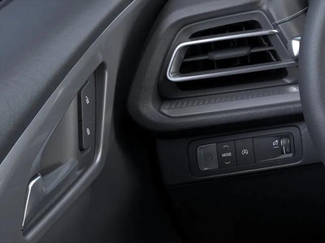 2025 Chevrolet Traverse FWD LT