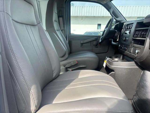 2025 Chevrolet Express Cargo Van RWD 2500 Extended Wheelbase WT