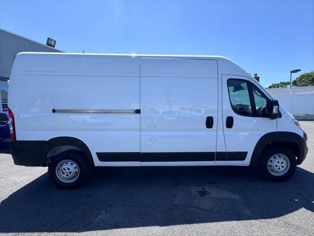 2025 Ram ProMaster 2500 Cargo Van Tradesman High Roof 159" WB w/Pass Seat