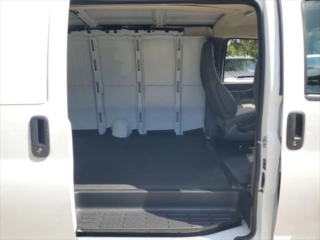 2025 Chevrolet Express Cargo Van RWD 2500 Extended Wheelbase WT