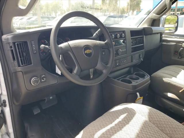 2025 Chevrolet Express Cargo Van RWD 2500 Extended Wheelbase WT