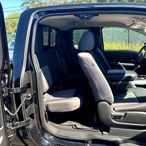 2021 Nissan Titan King Cab SV 4x4
