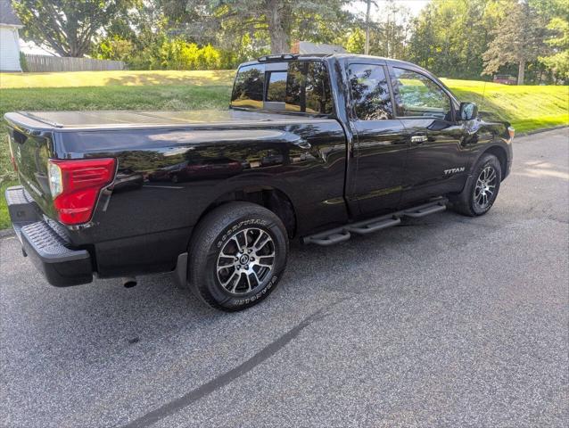 2021 Nissan Titan King Cab SV 4x4