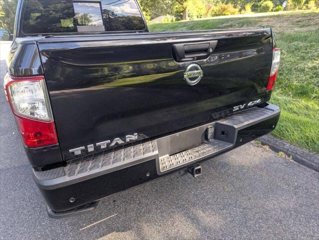2021 Nissan Titan King Cab SV 4x4