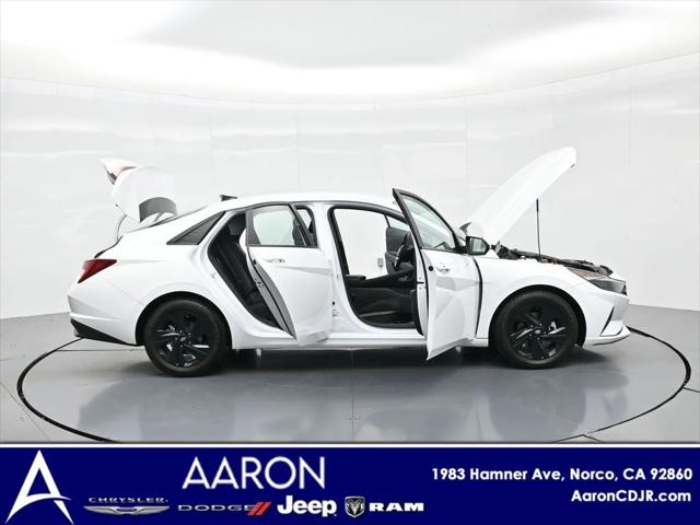 2023 Hyundai Elantra Hybrid Blue 2023 Hyundai Elantra Hybrid Blue