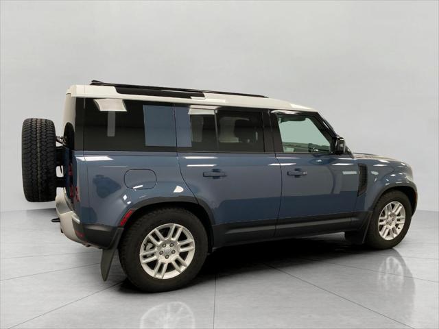 2025 Land Rover Defender 110 P300 2025 Land Rover Defender 110 P300