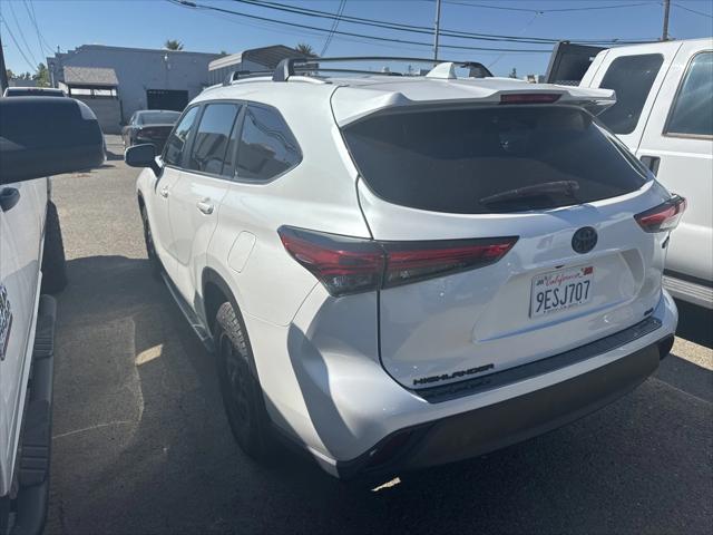 2023 Toyota Highlander Hybrid XLE Bronze