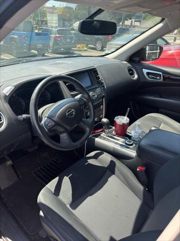 2019 Nissan Pathfinder SV