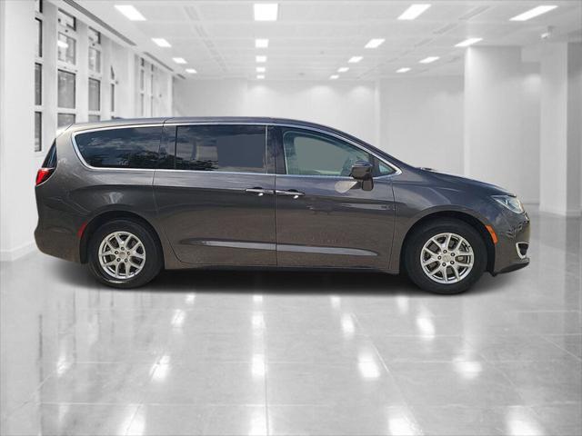 2020 Chrysler Pacifica Touring