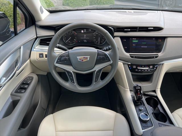 2023 Cadillac XT5 FWD Premium Luxury