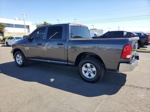 2022 RAM 1500 Classic SLT Crew Cab 4x2 57 Box