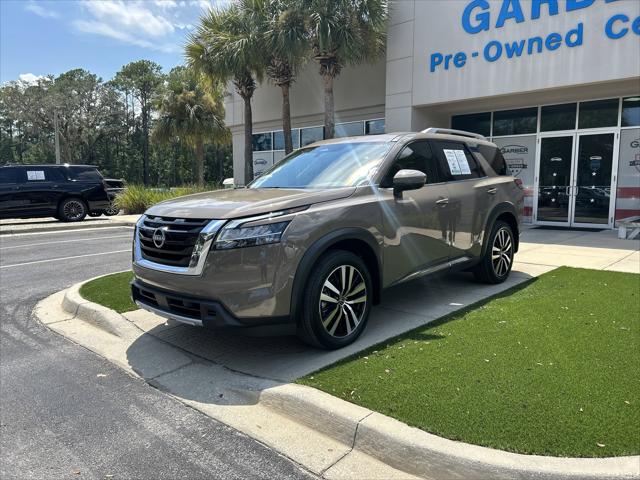 2024 Nissan Pathfinder Platinum FWD