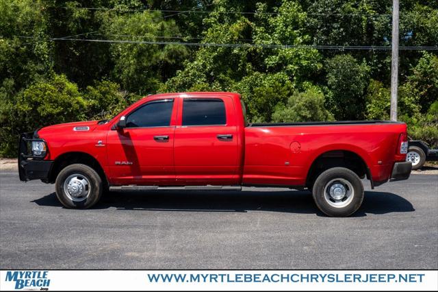 2022 RAM 3500 Tradesman Crew Cab 4x4 8 Box