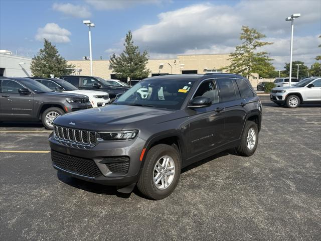 2023 Jeep Grand Cherokee Laredo 4x4