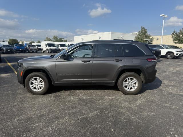 2023 Jeep Grand Cherokee Laredo 4x4