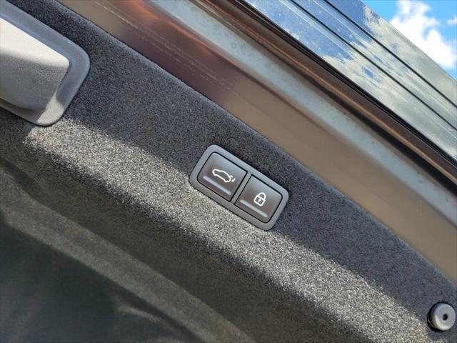 2026 Genesis G90 e-SC