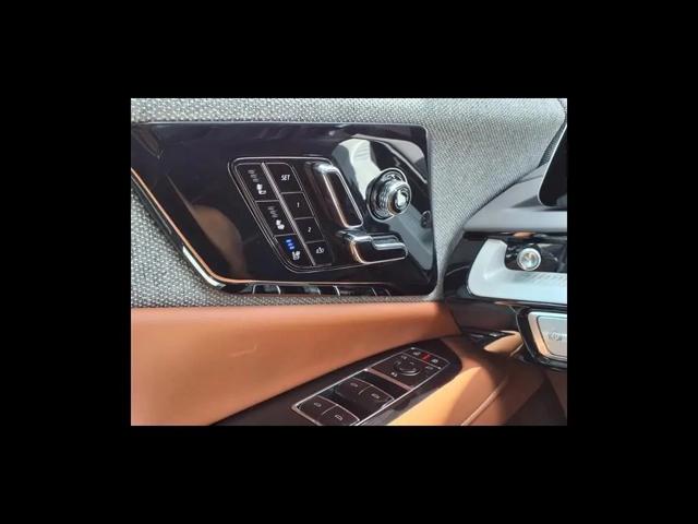 2025 Cadillac iQ Sport 2 AWD