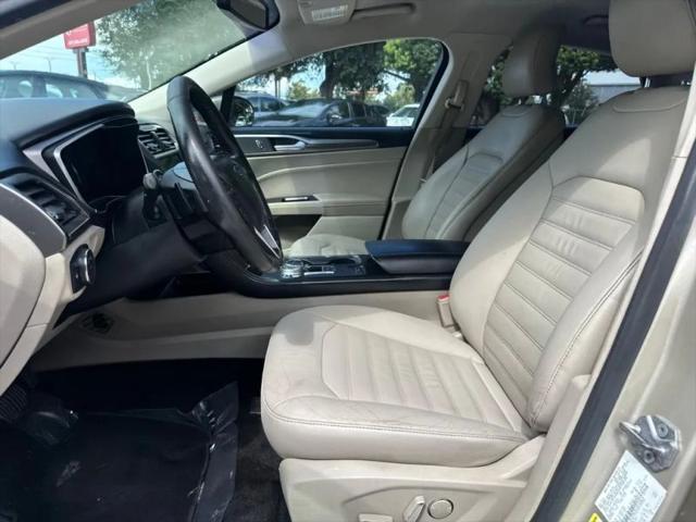 2017 Ford Fusion SE