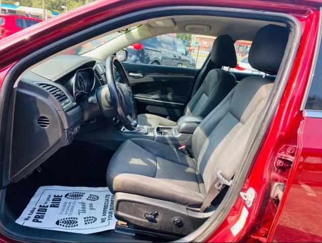 2018 Chrysler 300 Touring
