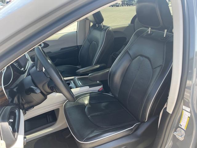 2022 Chrysler Pacifica Hybrid Limited