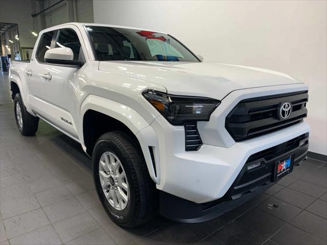 2024 Toyota Tacoma SR5 4WD