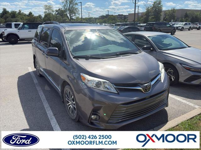 2018 Toyota Sienna XLE Premium 8 Passenger