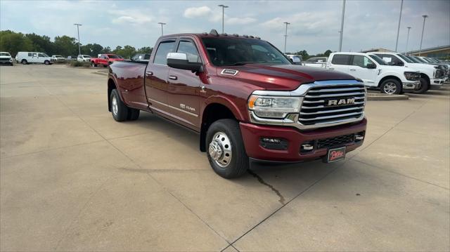 2020 RAM 3500 Laramie Longhorn Crew Cab 4x4 8 Box