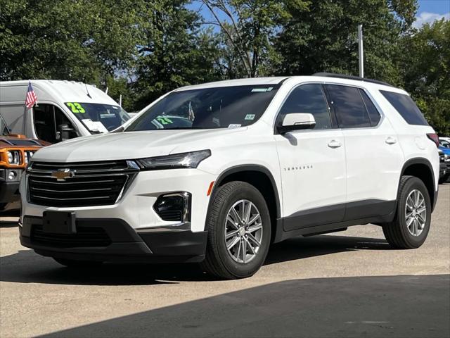 2023 Chevrolet Traverse AWD LT Cloth