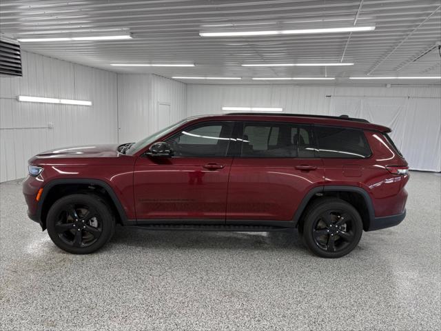 2023 Jeep Grand Cherokee L Altitude 4x4 2023 Jeep Grand Cherokee L Altitude 4x4