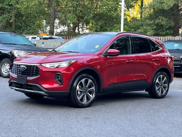 2025 Ford Escape Platinum