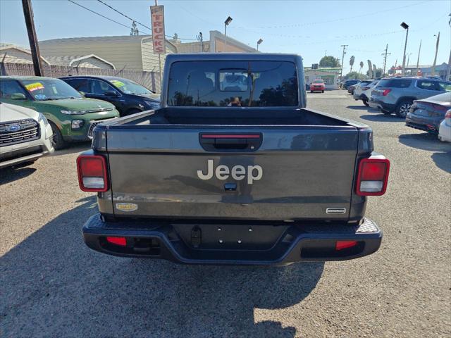 2023 Jeep Gladiator Overland