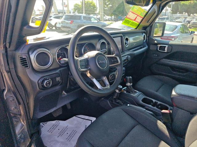 2023 Jeep Gladiator Overland