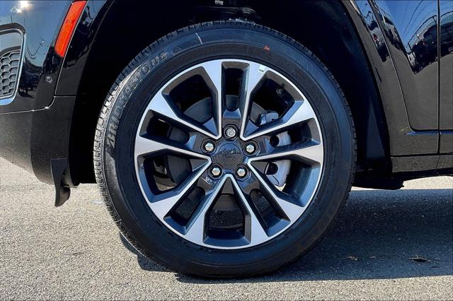 2025 Jeep Grand Cherokee L Overland 4x4