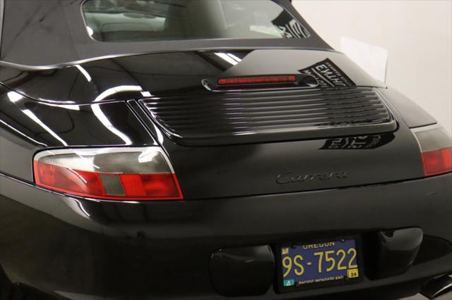 2003 Porsche 911 Carrera